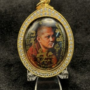 龍婆通/帕阿贊敦 三期自身Locket 後派格攝+師傅聖髮+手寫符（義大利金爆鑽殼）黑色中模（2）